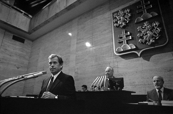 A nebuďte smutnej, Vaňku! aneb 85 setkání s Václavem Havlem