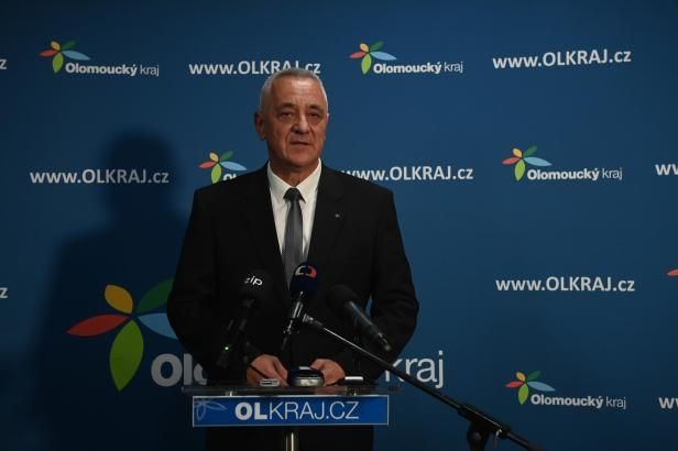 Dopravu v Olomouckém kraji přebírá po Záchovi hejtman Suchánek