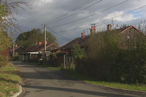 obrázek: Obec na Karvinsku uvažuje o koupi kolonie 130 domů. Kvůli ceně by roky neinvestovala jinam