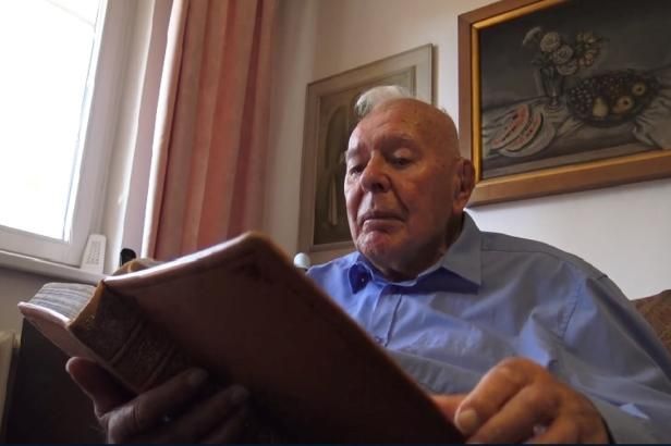 obrázek: Studoval Newtona, šířil samizdat a zakládal Slezskou univerzitu. Profesor Černohorský slaví sto let