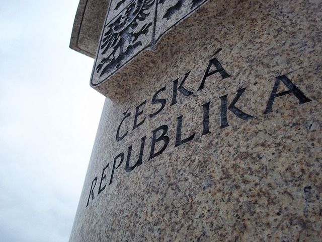 obrázek: Vláda schválila manuál pro začátek školního roku i 1,4 miliardy korun pro lidi zasažené tornádem