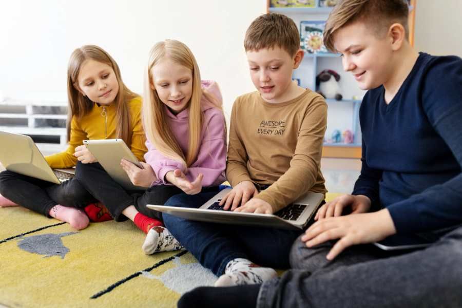 Ostrava posiluje internet: Podpora moderní výuky a AI