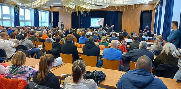 Gigafactory přitahuje zájem