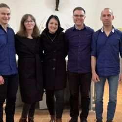 Elias rozezní Horskou synagogu vánočními spirituály