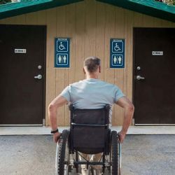 Euroklíče k bezbariérovým WC došly. Na nové čekají lidé i v Plzeňském kraji