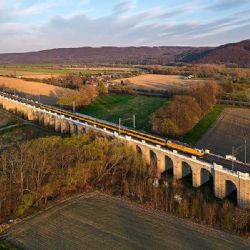 Jezernický viadukt: Klenot železnic láká nadšence i fotografy