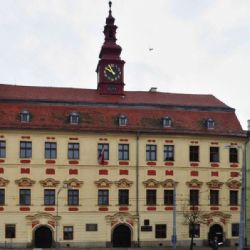 Jihlava upravuje volební okrsky a zavede speciální autobus