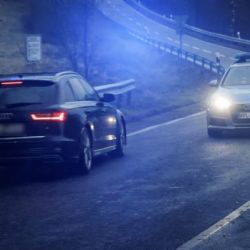 Kradené Audi z Bavorska ujíždělo přes hranici až na Klatovsko. Honička skončila havárií