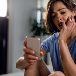 Muž z Náměště nad Oslavou je ve vazbě. Podle policie vydíral manželku kvůli intimním snímkům
