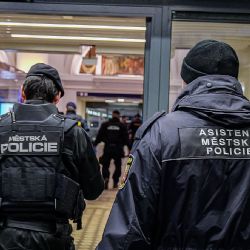 Plzeň posílí dohled v ulicích. Na asistenty prevence získá přes půl milionu