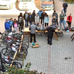 Ztracené poklady z vlaků v dražbě: Objektiv za 500 Kč hitem