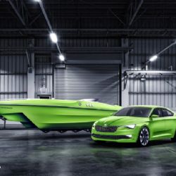 Sportovní motorová jachta ‚ŠKODA VisionSea’: ŠKODA vyplouvá na vodu