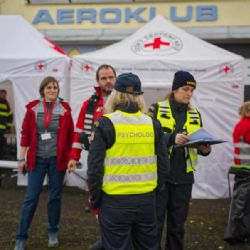 Cvičení na frýdlantském letišti prověřilo připravenost složek záchranného systému při evakuaci obyvatel