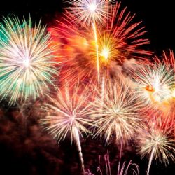Praha zvažuje nové podmínky pro používání pyrotechniky. Větší pravomoci by získaly městské části