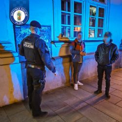 Spletl si Plzeň s Kolumbií. Vysvětlení nočního vandalství strážníky nepřesvědčilo