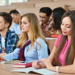 Vysokoškoláků přibývá. Jižní Čechy drží krok a Budějovice posilují roli univerzitního centra