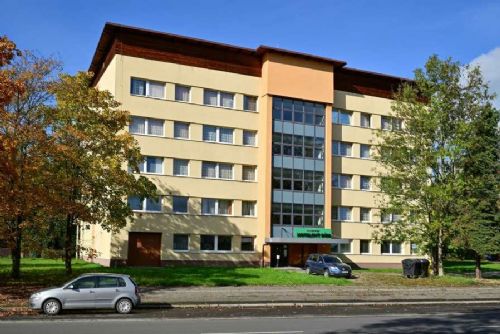obrázek:Karviná plánuje přeměnu bývalého hotelu Carbokov na internát pro zhruba 100 studentů