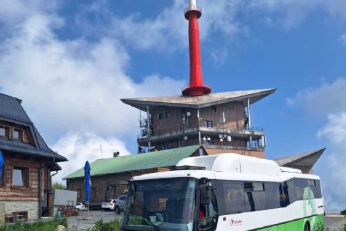 obrázek:Letní autobus na Lysou horu: spoj z Raškovic jezdí třikrát týdně až do konce září
