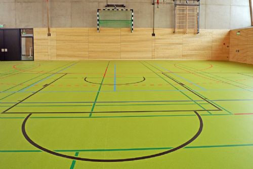 Foto: Třinecké Gymnázium má novou moderní tělocvičnu, změnilo se i venkovní sportoviště