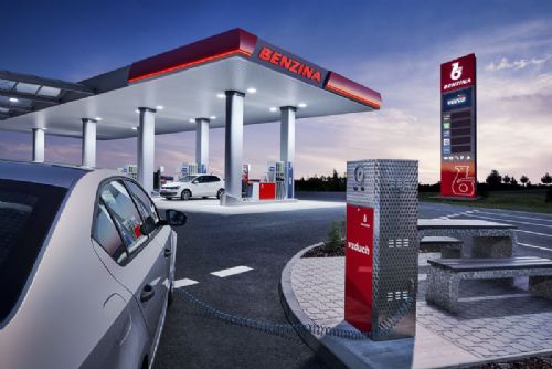 obrázek:Ceny pohonných hmot klesají, očekává se další zlevňování