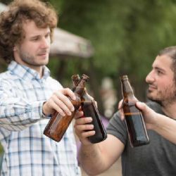 Tábor povoluje slabý alkohol na veřejnosti