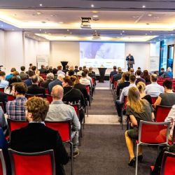 AI a 3D tisk propojily vědu s průmyslem na konferenci Manufacturing Technology
