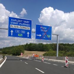 Další kolony u Plzně. Oprava I/20 komplikuje cestu na Losinou i od Olympie