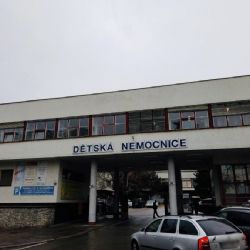 Dětská nemocnice Brno: pavilon S čeká roční rekonstrukce a dočasné omezení lůžek i ubytování rodičů