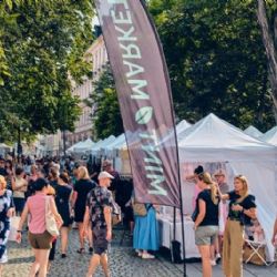 Dnes poslední den MINT Market v Smetanových sadech. Autorská móda a festival