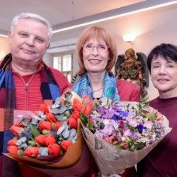 Herečka Monika Švábová slaví 80 let. Na radnici jí pogratulovala Eliška Bartáková