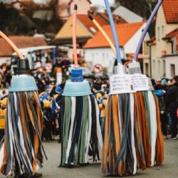 Milevsko překonalo rekord: do masopustního průvodu dorazilo 1 287 masek