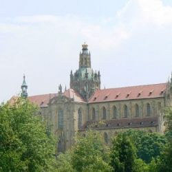 NPÚ vypsal otevřenou uměleckou soutěž na nový mobiliář v Kladrubech