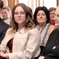 Plzeň ocenila studentku stipendiem generála Pattona. Julie chce pomáhat dětem i seniorům