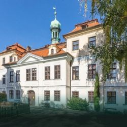 Praha plánuje koupit Veleslavín a Národní dům. Celková hodnota dosahuje 609 milionů korun