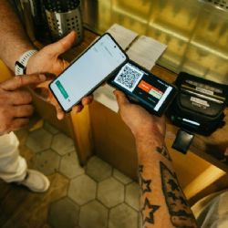 Prazdroj rozšiřuje Bezhotovostní hospodu. Za závoz piva se nově platí QR kódem