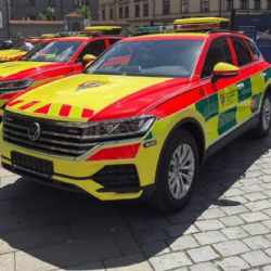Pražská záchranka nasazuje pět nových vozů Volkswagen Touareg. Nahradí dosluhující Mercedesy GLE