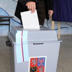 Referendum o krytém bazénu v Poděbradech nebylo platné, účast nedosáhla potřebného kvóra