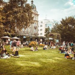 Šafaříkovy sady ožijí Inspiral Garden. Šest dní hudby, tiché večírky a streetfood