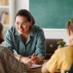 Školám chybějí učitelé. Pedagogická fakulta v Plzni rozšiřuje studium i pro lidi z praxe