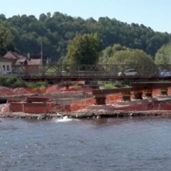 V Českém Krumlově zprovoznili tubus pro vodáky. Průjezd kolem staveniště mostu bude bezpečnější