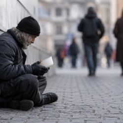 V Nuslích otevřelo nové denní centrum pro lidi bez domova, nabídne hygienu, stravu i sociální podporu