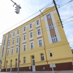 V Tylově ulici vzniklo 17 městských bytů. Plzeň opravila zchátralé domy za 61 milionů