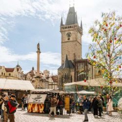 Velikonoční trhy v Praze: centrum láká návštěvníky, klidnější atmosféra je mimo hlavní místa
