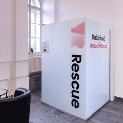 VR v budově plzeňského magistrátu učí bezplatně první pomoc