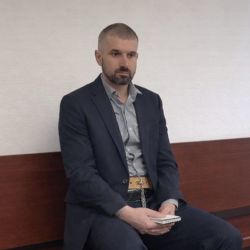 Za pobodání taxikáře v Klatovech padlo 9 let vězení
