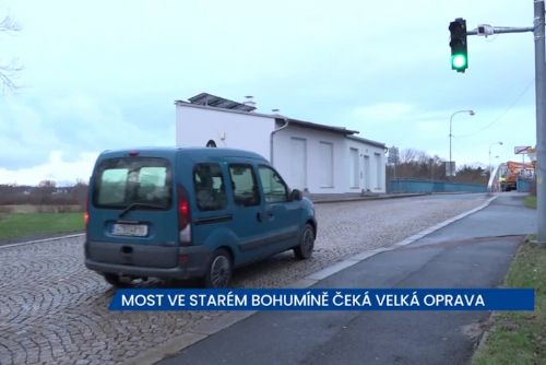 Foto: Most ve Starém Bohumíně čeká oprava, zatím se zde jezdí kyvadlově se semafory